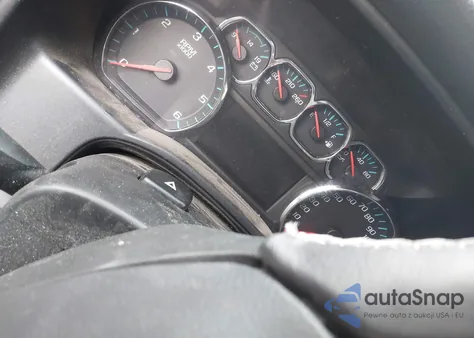 2015 Chevrolet Silverado 1500 1Lt z USA, uszkodzony, nr VIN 3GCUKREH1FG299758